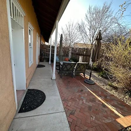 Painted Lady Bed & Brew Bed & Breakfast Albuquerque Exterior photo